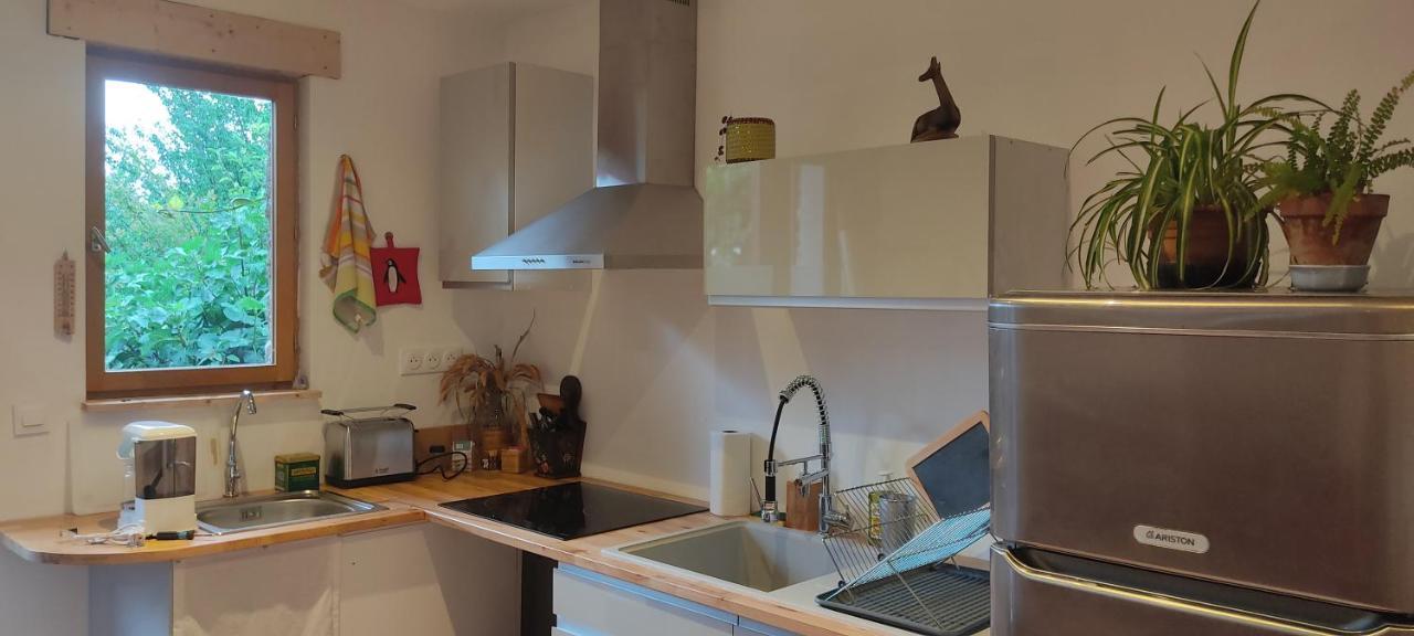 Appart ds maison au calme- 15' Annecy / 30' Genève Villy-le-Pelloux Esterno foto