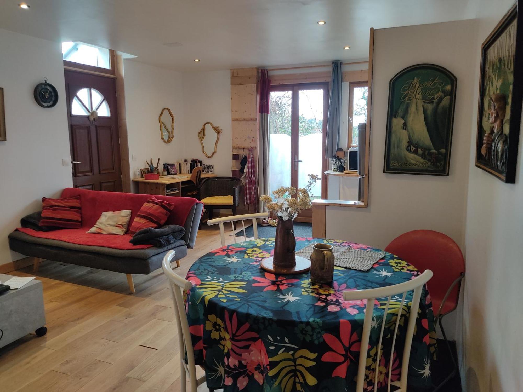 Appart ds maison au calme- 15' Annecy / 30' Genève Villy-le-Pelloux Esterno foto